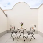 Ξενοδοχείο Caruso Old Town 4*