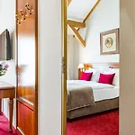 Ξενοδοχείο Caruso Old Town 4*