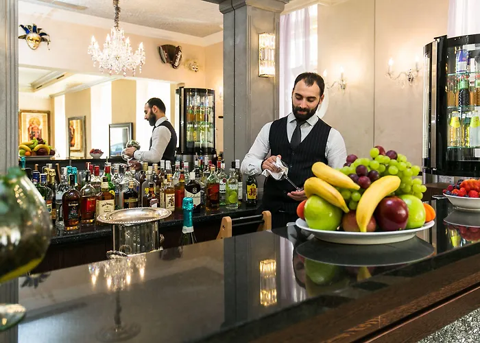 Hotel Caruso Old Town 4*