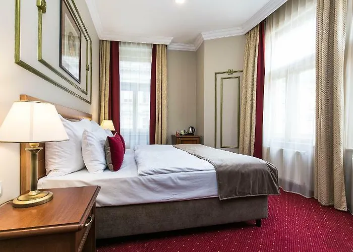 Hotel Caruso Old Town 4*
