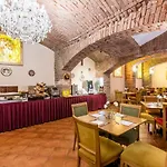 Caruso Old Town 4* Praga