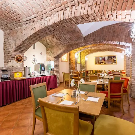 Caruso Old Town Hotel