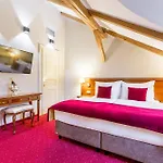 Caruso Old Town Hotel 4*