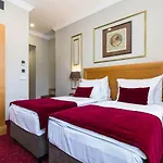 Caruso Old Town 4* Praha