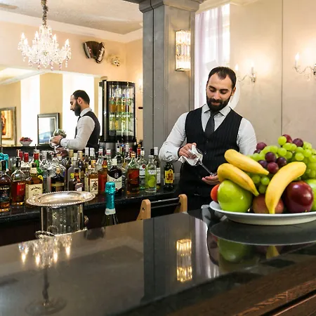 Ξενοδοχείο Caruso Old Town 4*