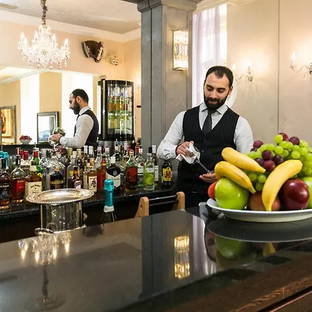 كاروسو 4* براغ