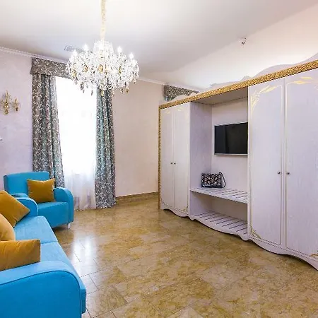 كاروسو فندق براغ