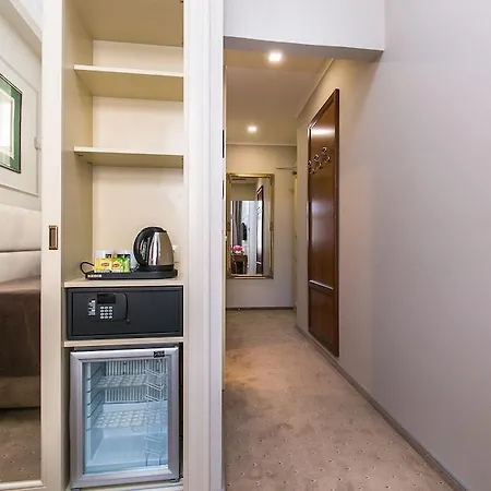 Caruso Old Town מלון 4*