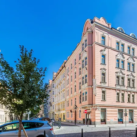 מלון Caruso Old Town פראג