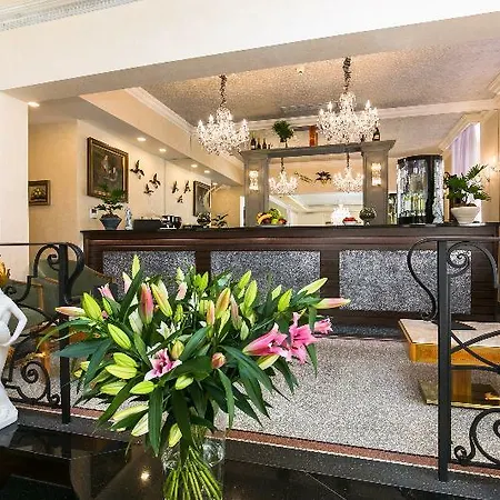 Caruso Old Town פראג