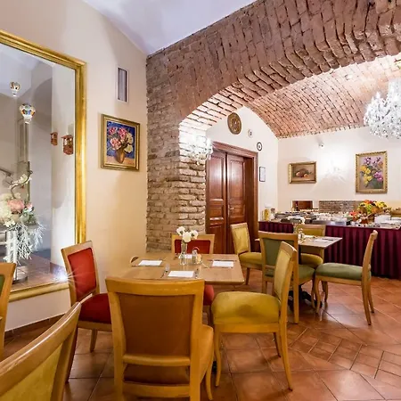 Szálloda Caruso Old Town