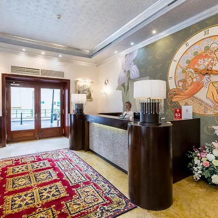 Hotel Caruso Old Town
