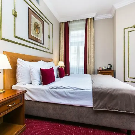 Caruso Old Town 4*